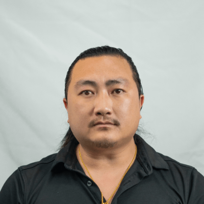 Professional Barber Ger at Lor Barbershop in Elk Grove